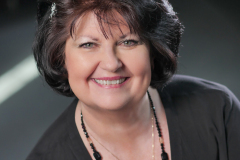 0005-Debbie-P2380382-square